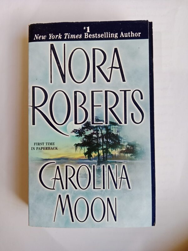 Carolina moon by Nora Roberts